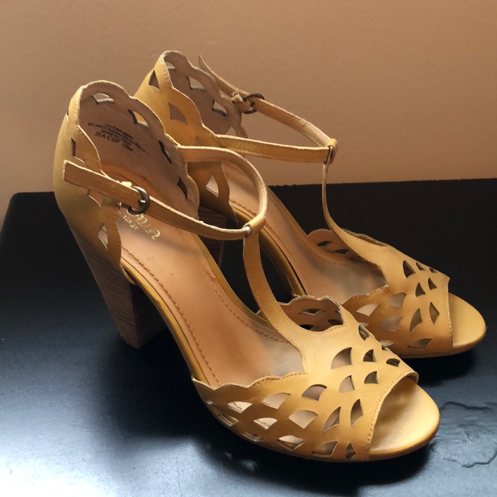 Crown Vintage Mustard Yellow Sandal with Heel